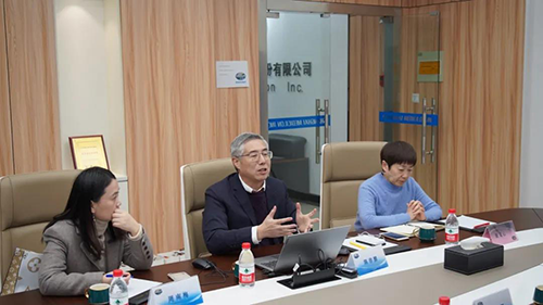 不朽情缘mg官网生物医药创始人&CEO陈春麟博士，药效部执行主任董文心博士，公司事务部总监周南梅等