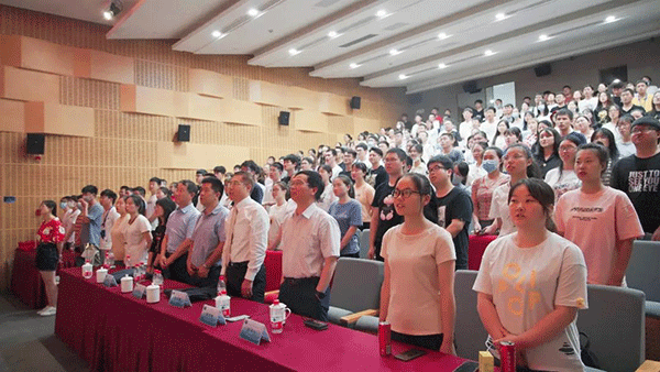 不朽情缘mg官网新入职员工宣誓词